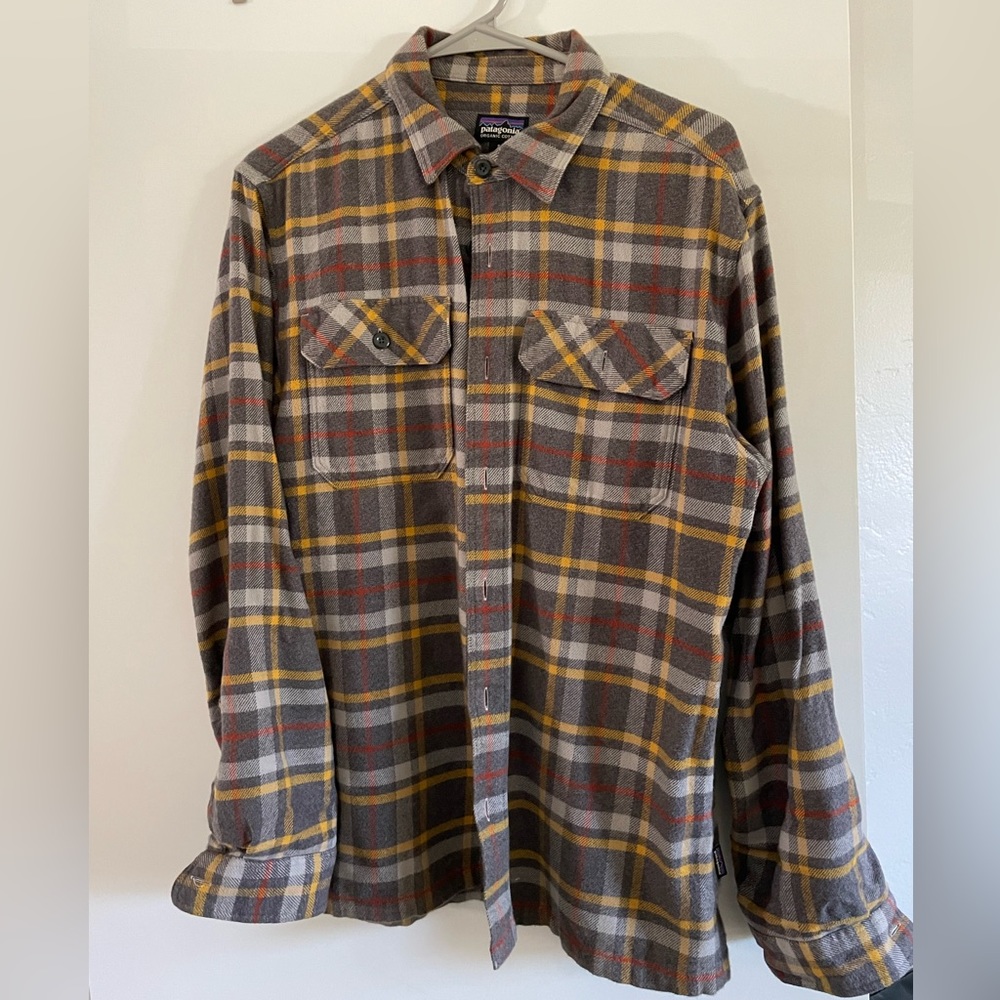 Patagonia Men’s Long-Sleeves Fjord Flannel Shirt